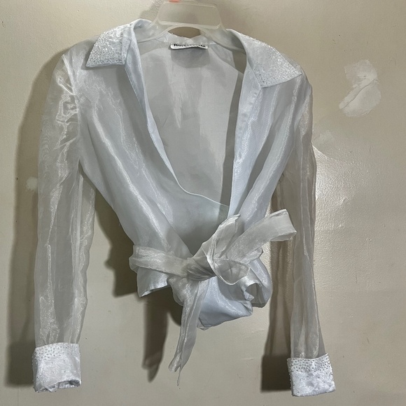 White Blouse - Picture 1 of 4